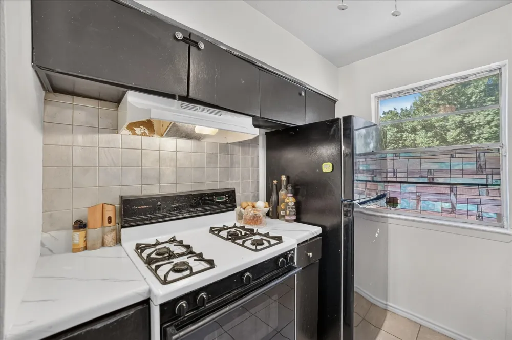 1262 Hidden Valley Drive Dallas, TX 75241