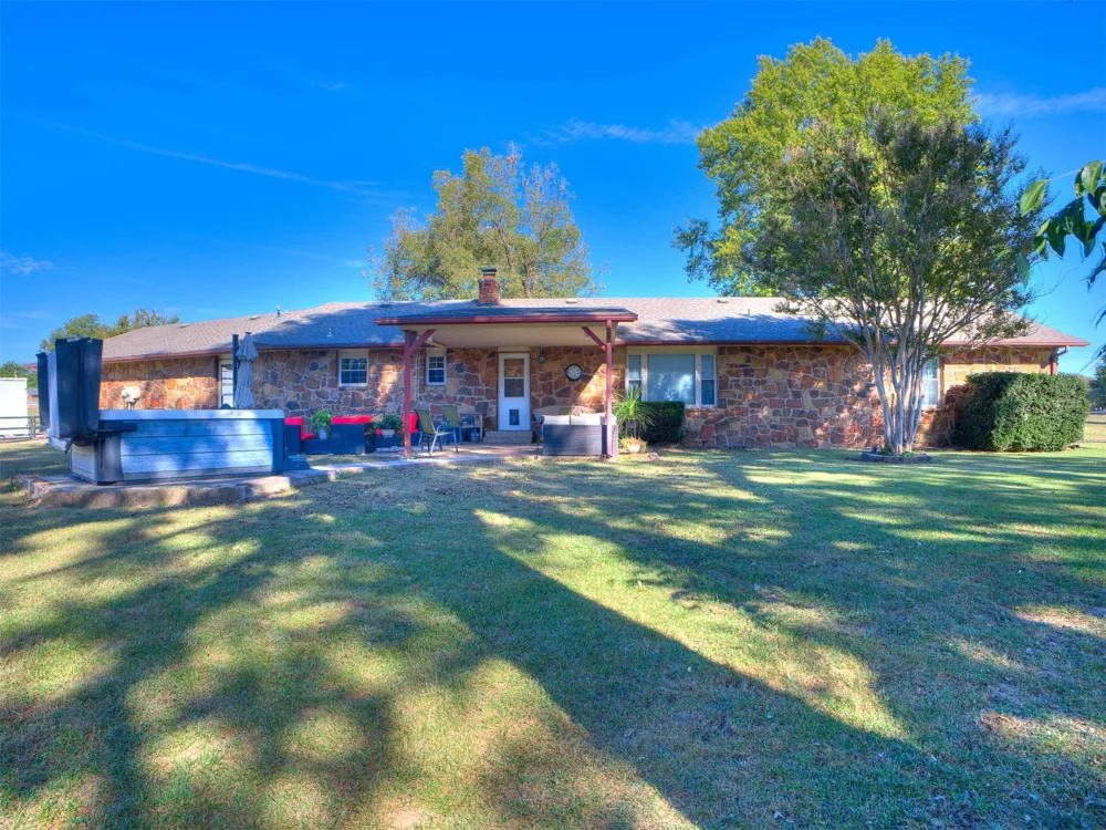 27726 E 161st Street S Coweta, OK 74429