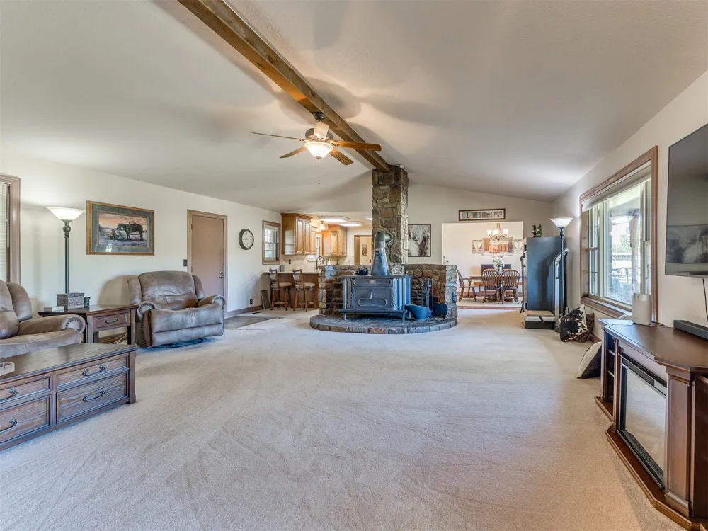 27726 E 161st Street S Coweta, OK 74429