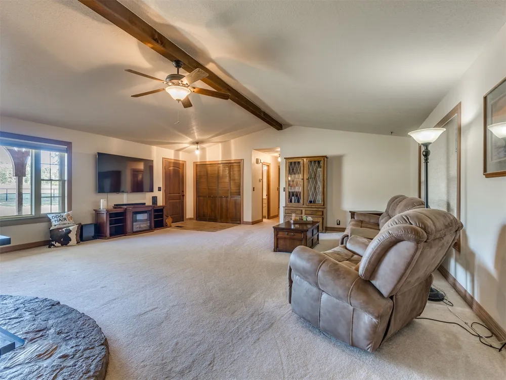 27726 E 161st Street S Coweta, OK 74429