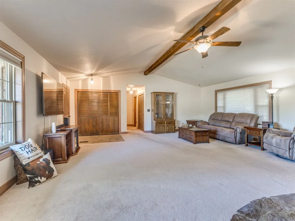 27726 E 161st Street S Coweta, OK 74429
