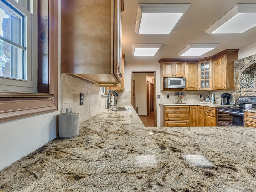 27726 E 161st Street S Coweta, OK 74429