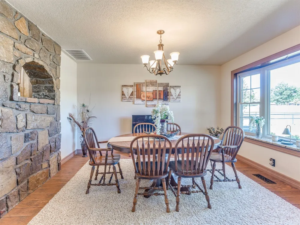 27726 E 161st Street S Coweta, OK 74429