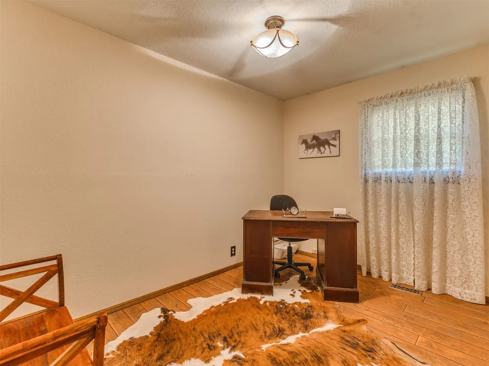 27726 E 161st Street S Coweta, OK 74429