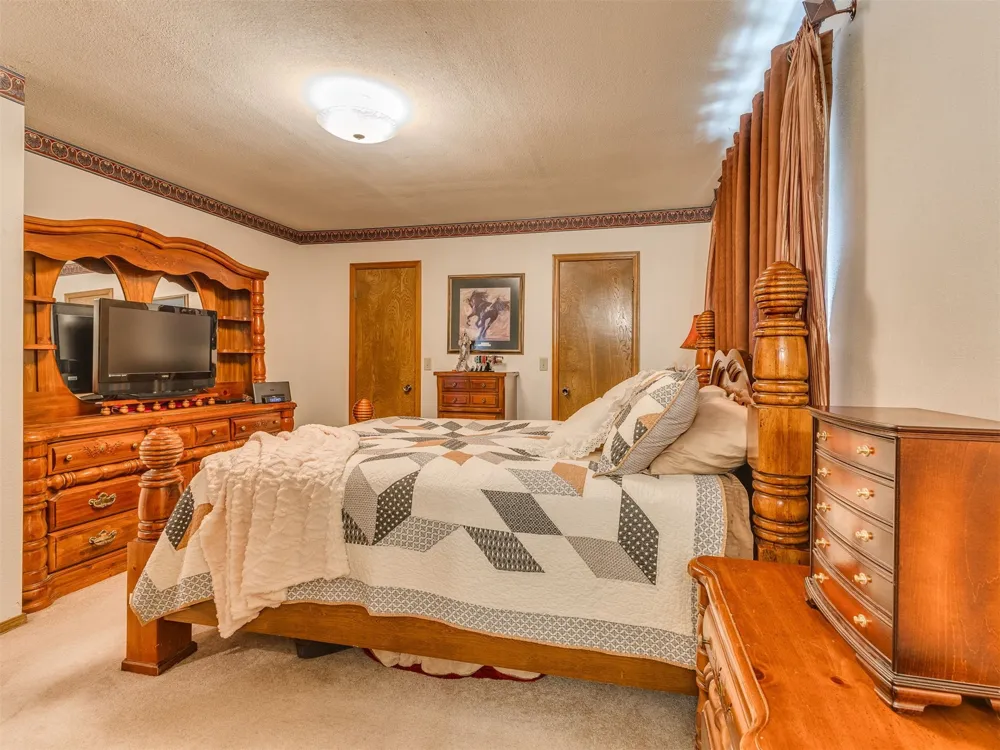 27726 E 161st Street S Coweta, OK 74429