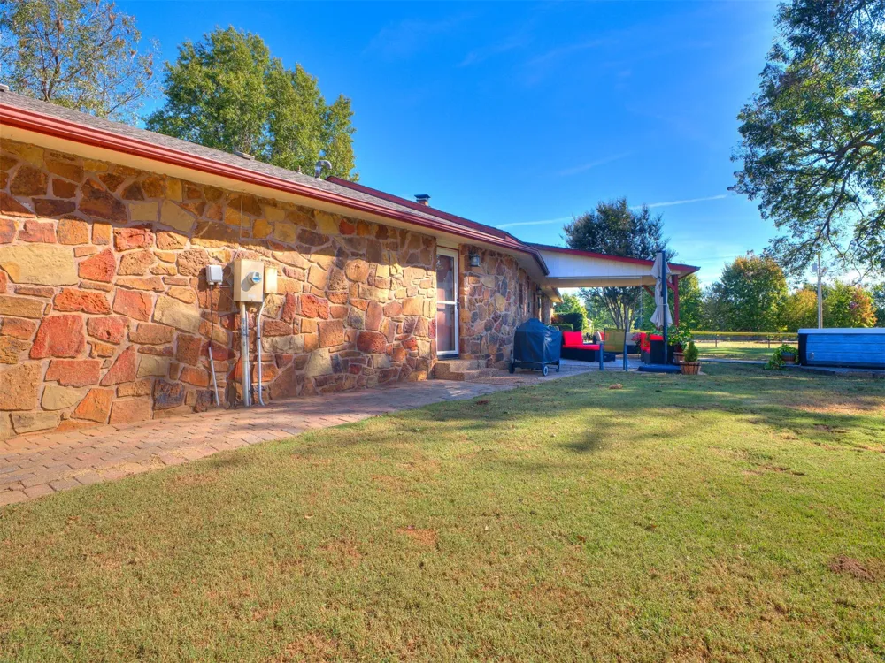 27726 E 161st Street S Coweta, OK 74429