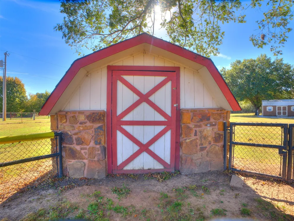 27726 E 161st Street S Coweta, OK 74429