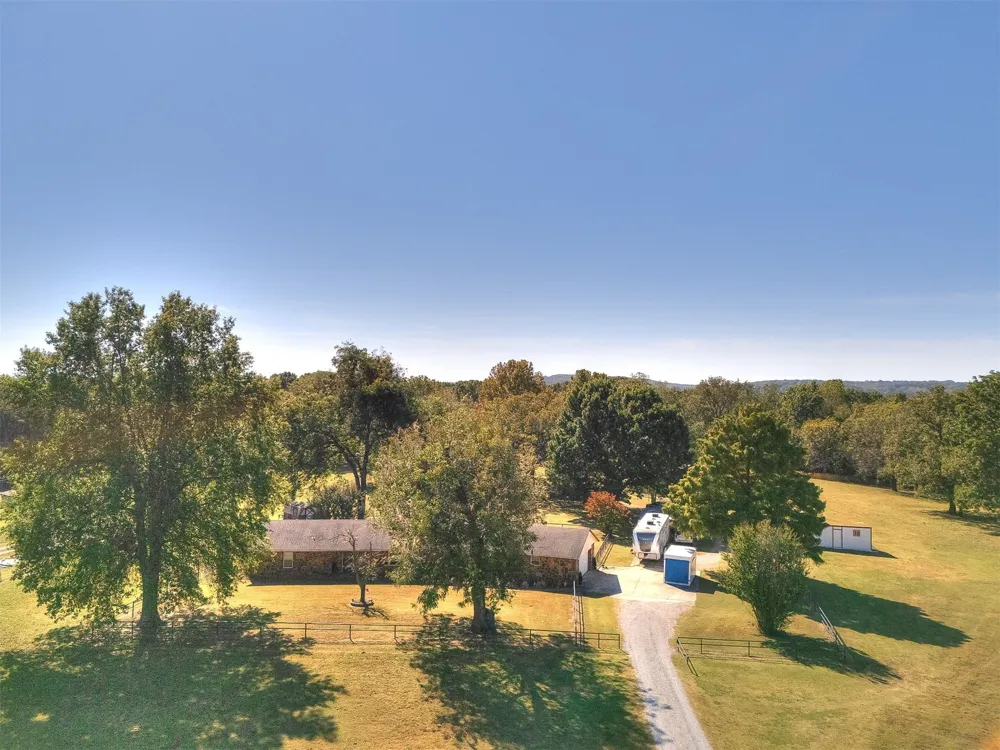 27726 E 161st Street S Coweta, OK 74429