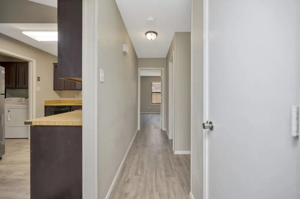 4210 Meadow Park Drive Arlington, TX 76017