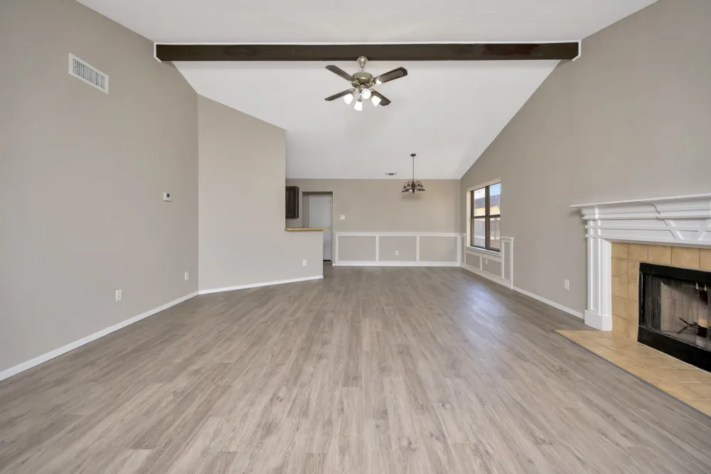 4210 Meadow Park Drive Arlington, TX 76017