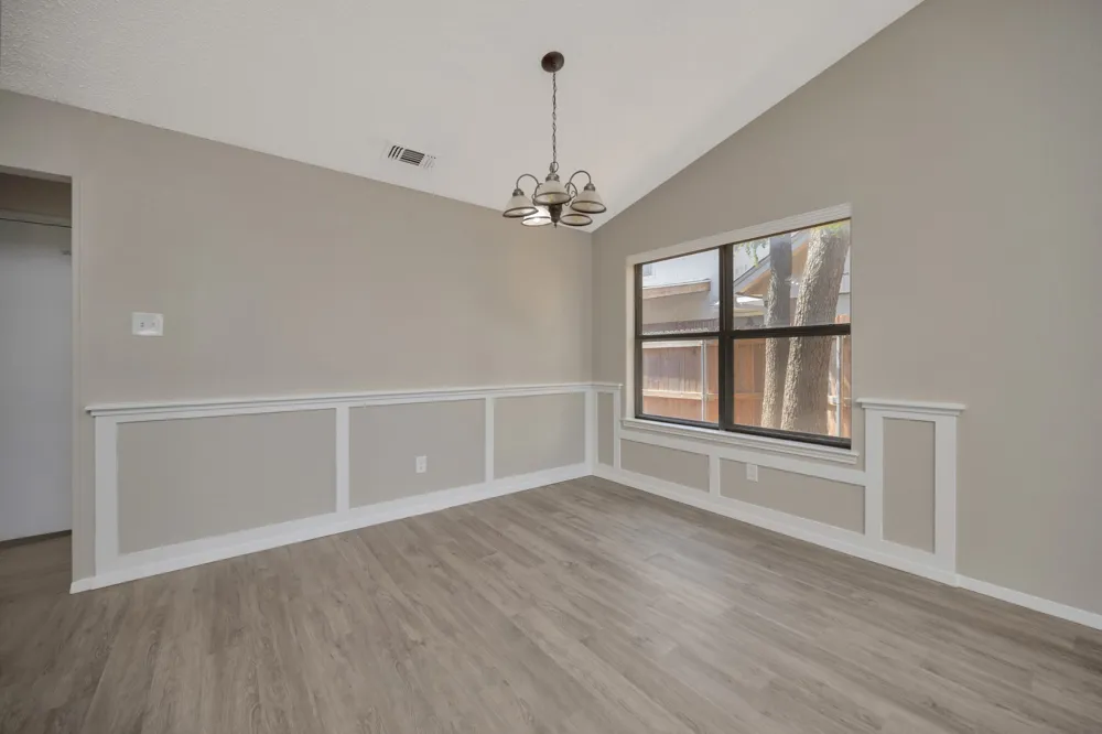 4210 Meadow Park Drive Arlington, TX 76017
