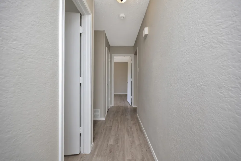 4210 Meadow Park Drive Arlington, TX 76017
