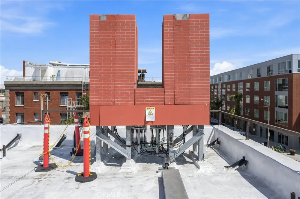 709 S Centre San Pedro, CA 90731