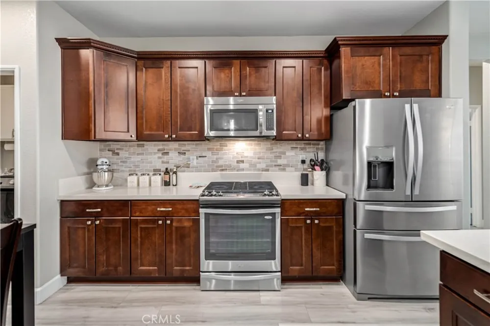 43766 Sondi Lancaster, CA 93536