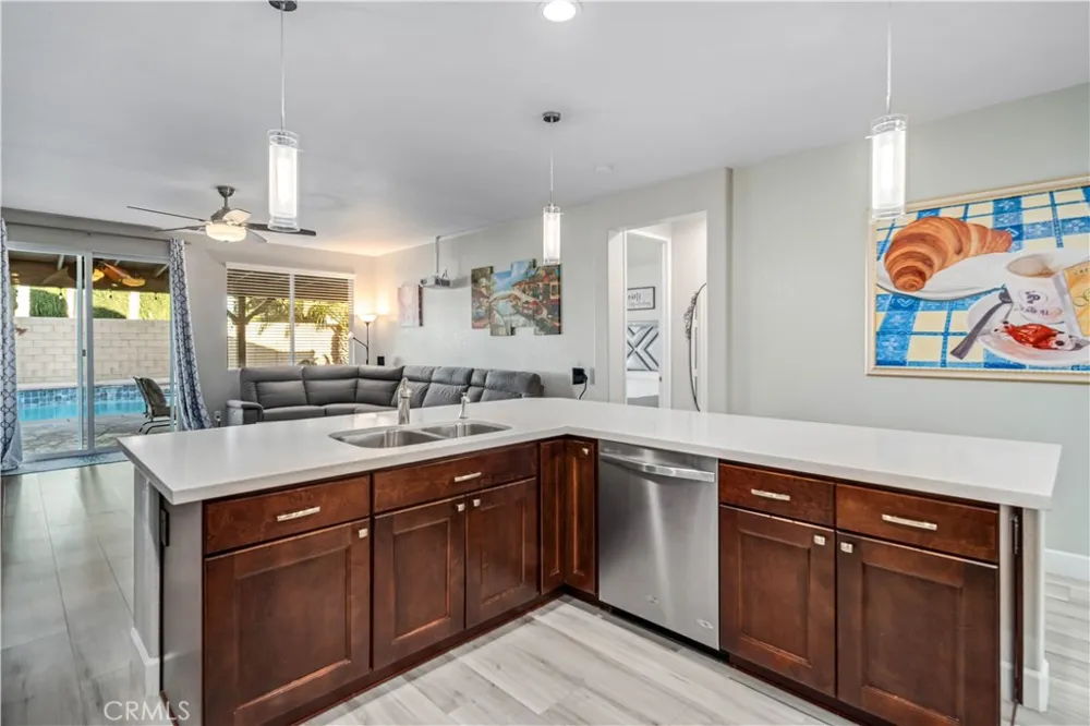 43766 Sondi Lancaster, CA 93536