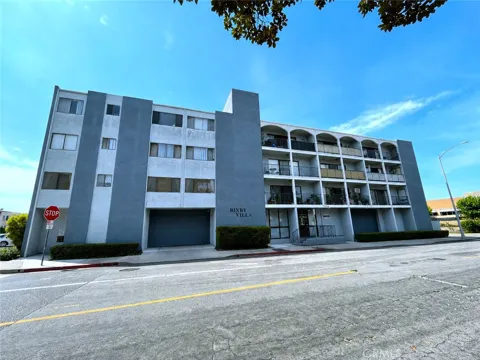 4595 California Avenue #209