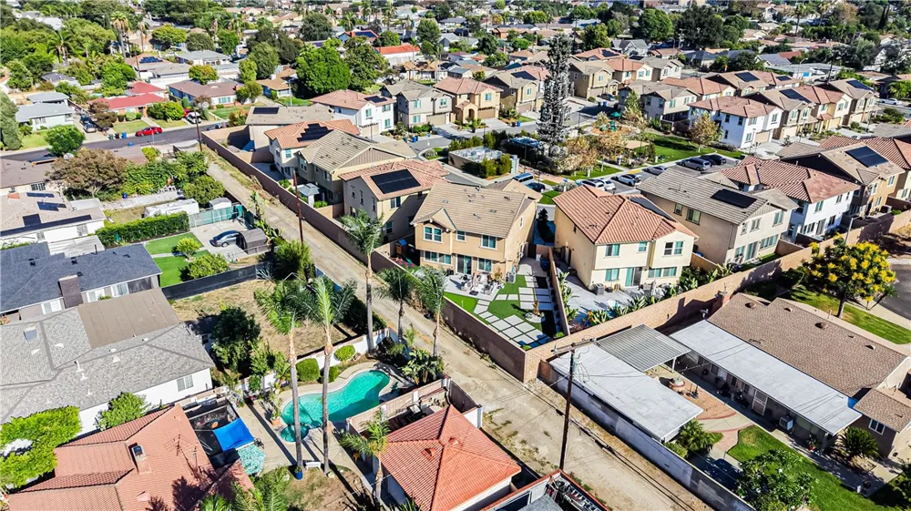 889 Campbell Pomona, CA 91768