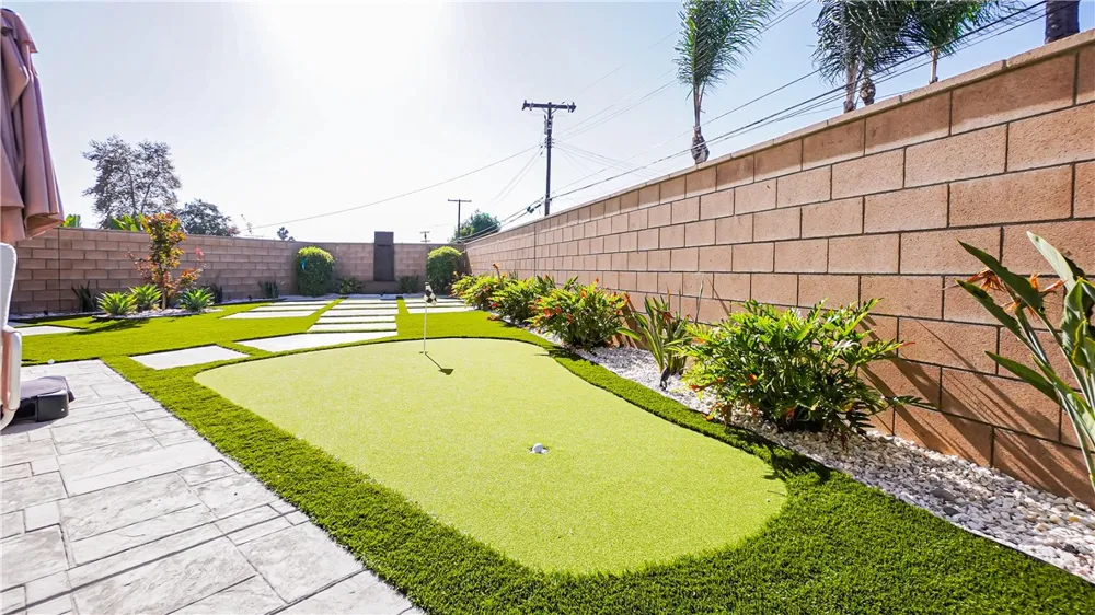 889 Campbell Pomona, CA 91768