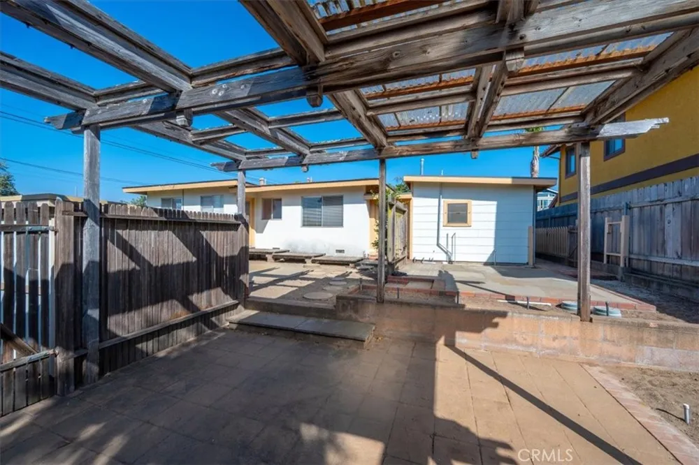 381 N 6th Grover Beach, CA 93433