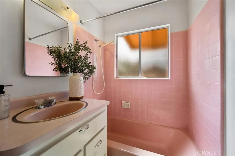 381 N 6th Grover Beach, CA 93433