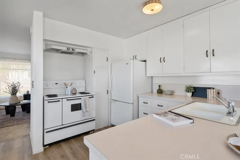 381 N 6th Grover Beach, CA 93433