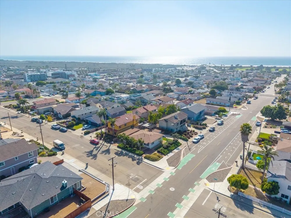 381 N 6th Grover Beach, CA 93433