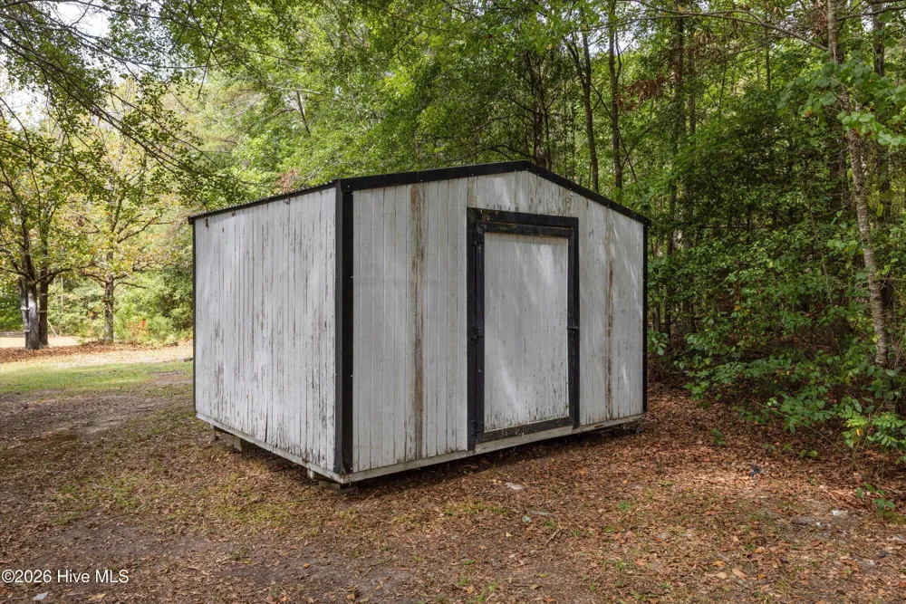 556 Starr Hinson Road Thomson, GA 30824