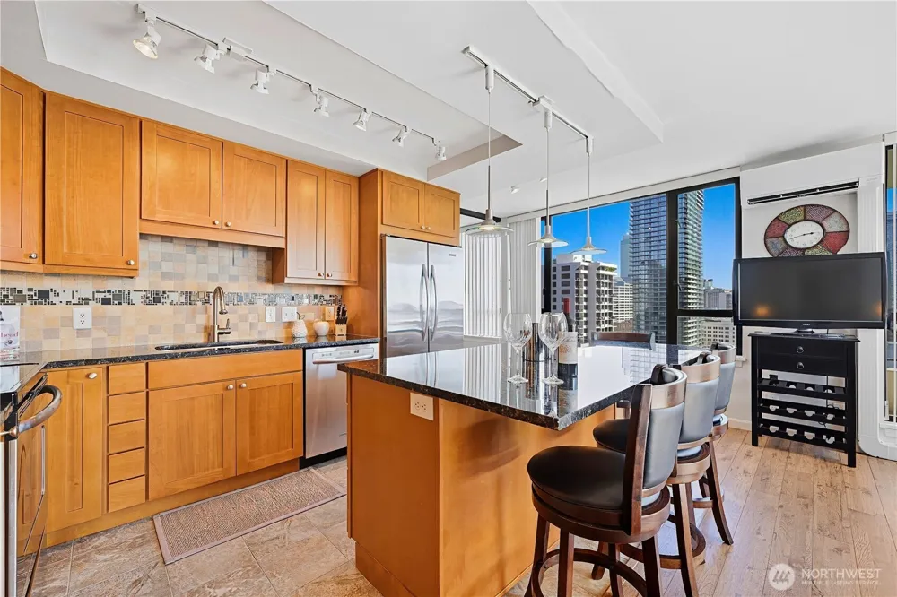 2201 3rd Avenue #2301 Seattle, WA 98121