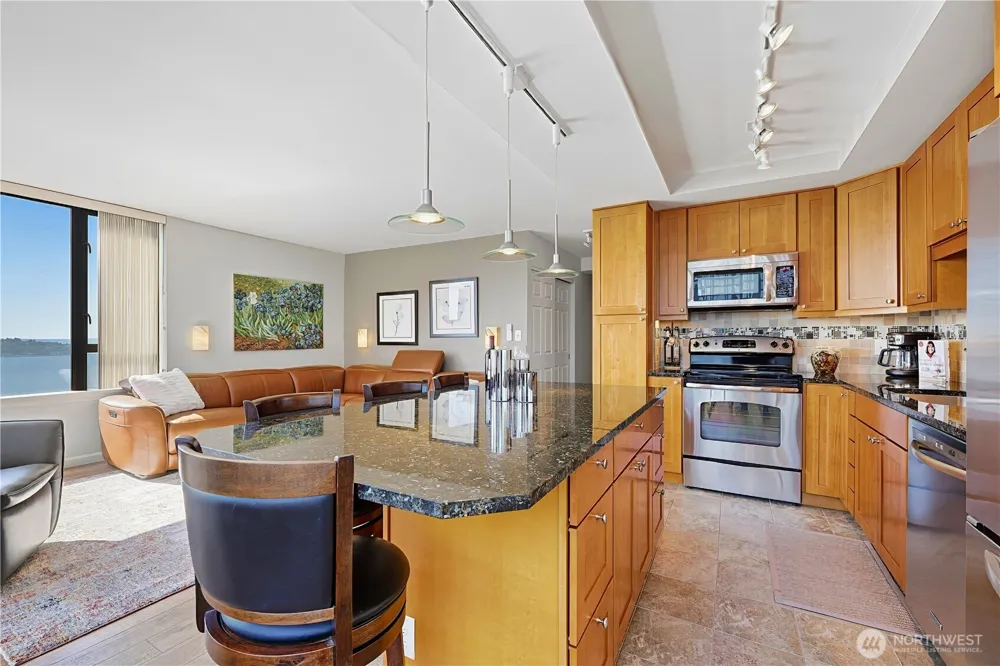 2201 3rd Avenue #2301 Seattle, WA 98121