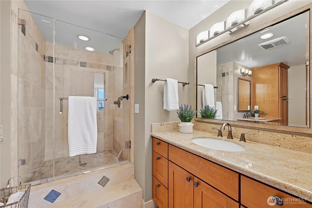 2201 3rd Avenue #2301 Seattle, WA 98121