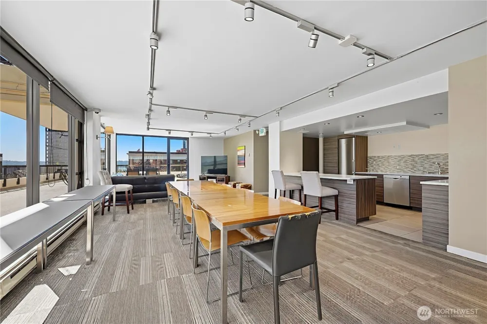 2201 3rd Avenue #2301 Seattle, WA 98121