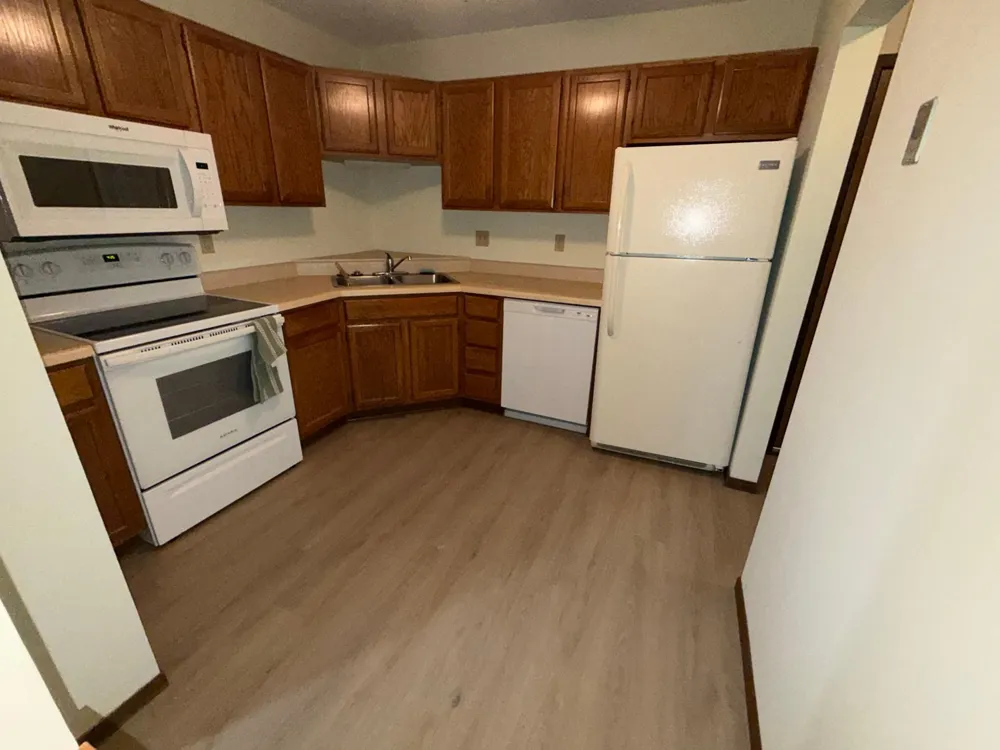 1111 Elway Street #203 Saint Paul, MN 55116