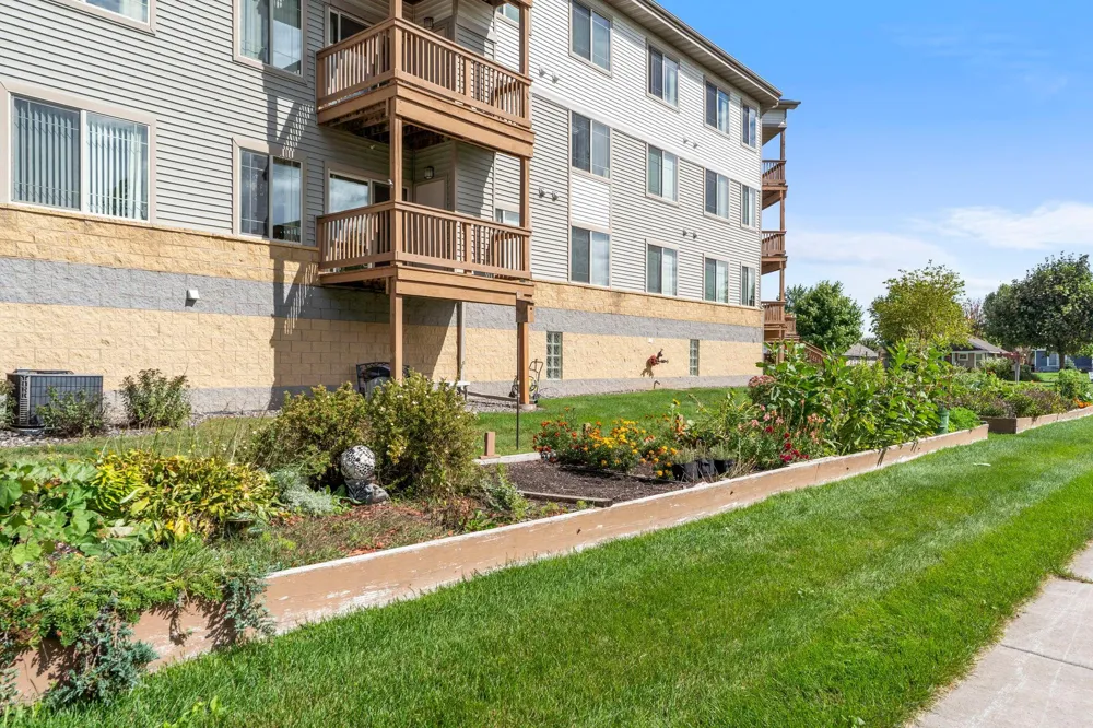 2155 6th Lane SE #204 Cambridge, MN 55008