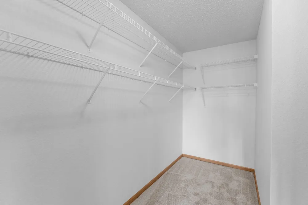 2155 6th Lane SE #204 Cambridge, MN 55008