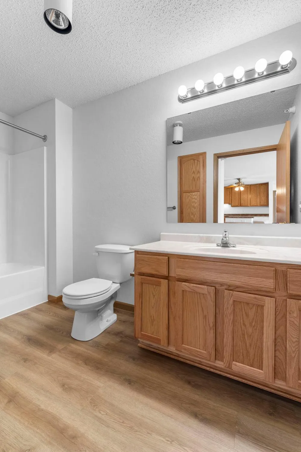 2155 6th Lane SE #204 Cambridge, MN 55008