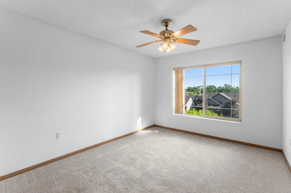 2155 6th Lane SE #204 Cambridge, MN 55008
