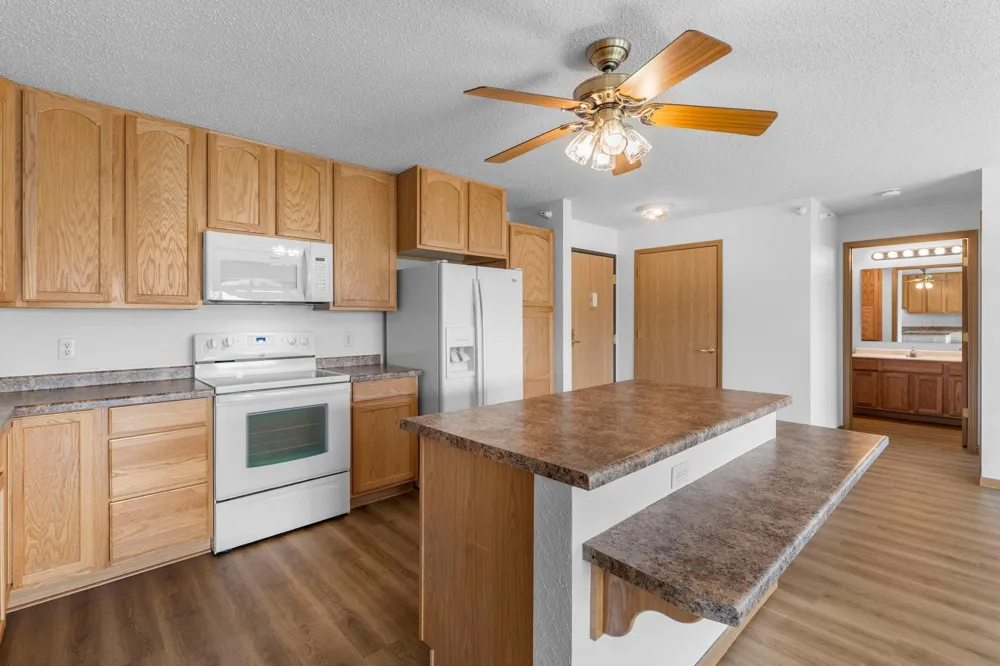 2155 6th Lane SE #204 Cambridge, MN 55008