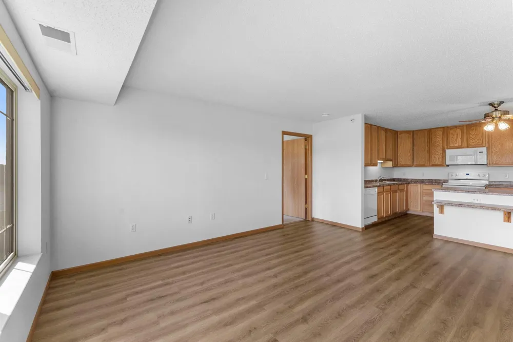 2155 6th Lane SE #204 Cambridge, MN 55008