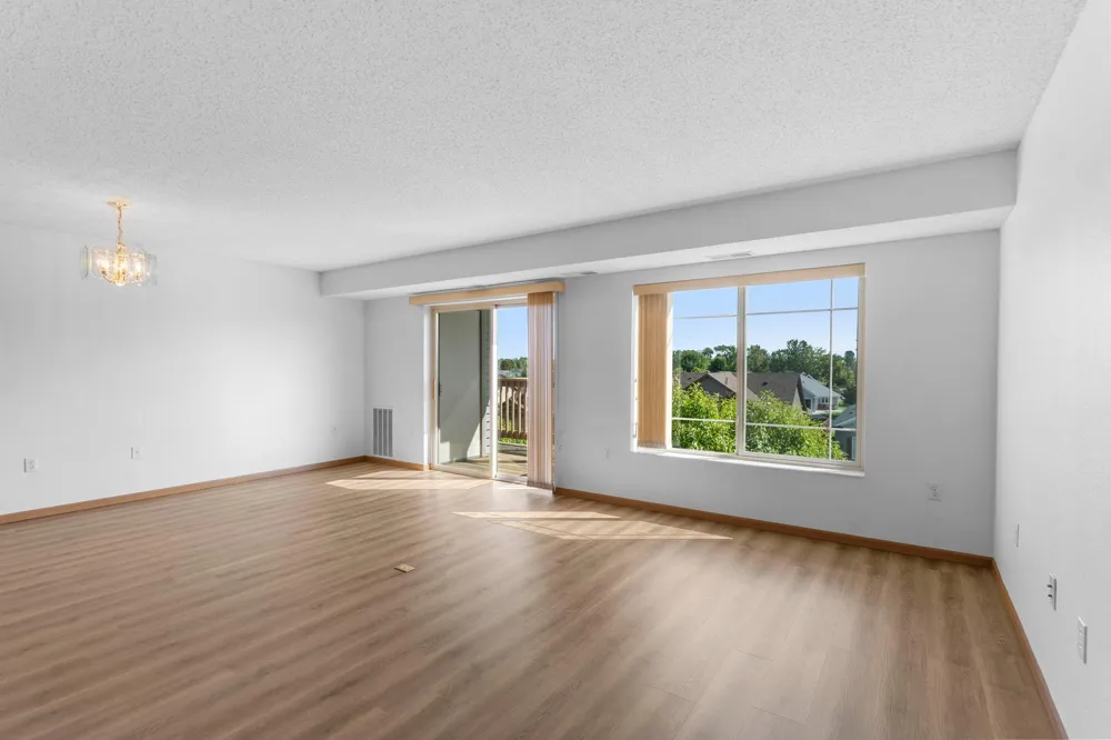 2155 6th Lane SE #204 Cambridge, MN 55008