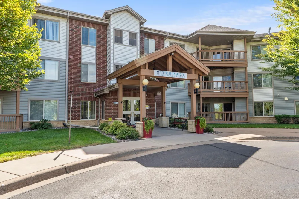 2155 6th Lane SE #204 Cambridge, MN 55008