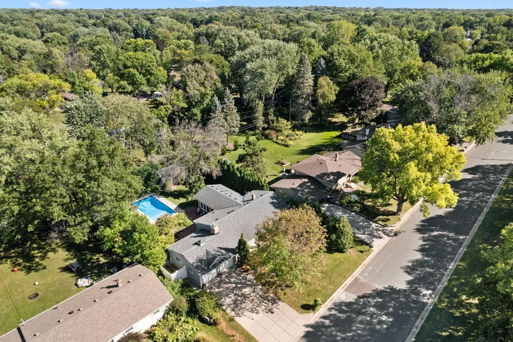 3990 Hazel Street White Bear Lake, MN 55110