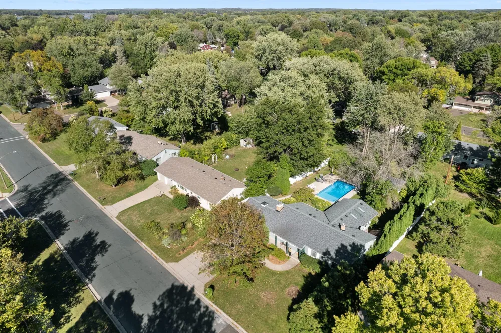 3990 Hazel Street White Bear Lake, MN 55110