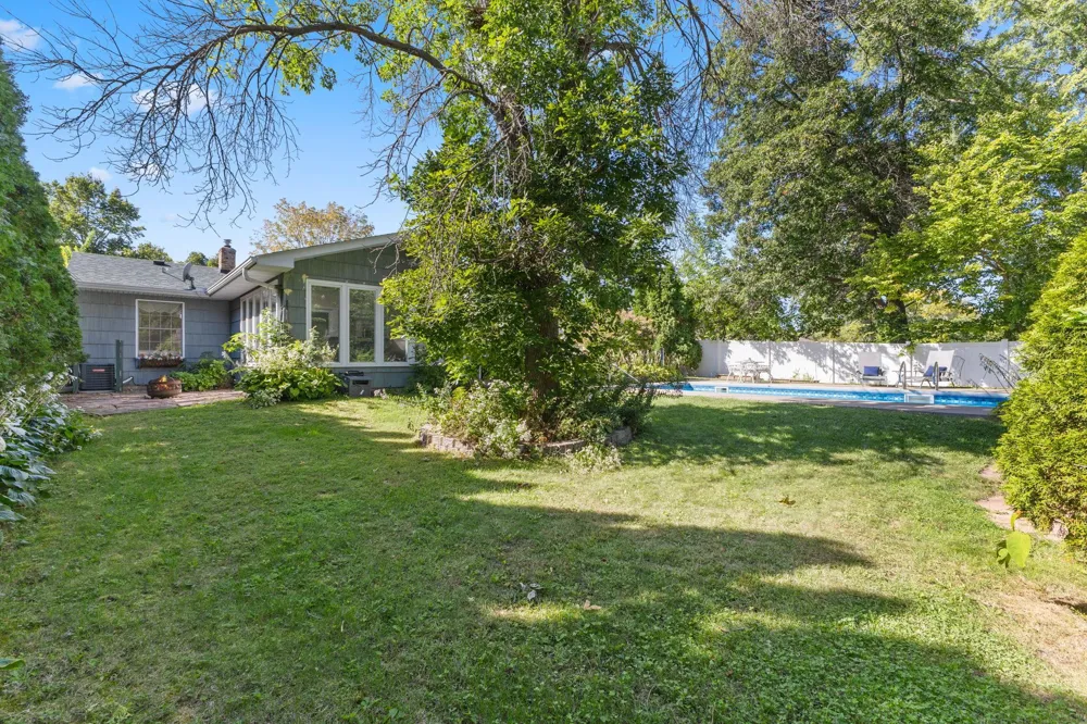 3990 Hazel Street White Bear Lake, MN 55110