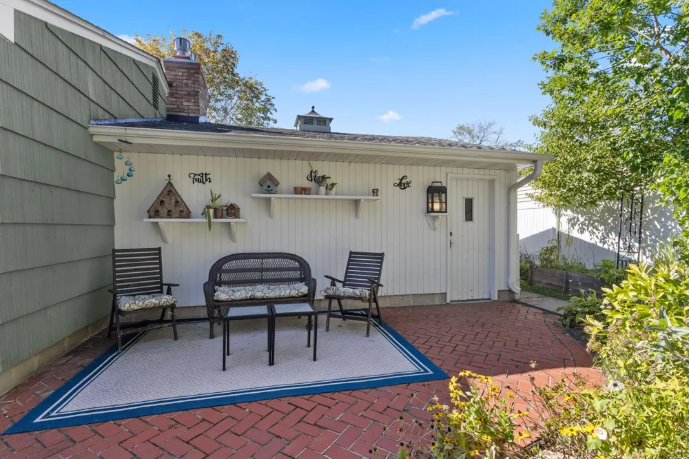 3990 Hazel Street White Bear Lake, MN 55110