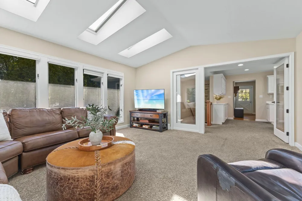 3990 Hazel Street White Bear Lake, MN 55110