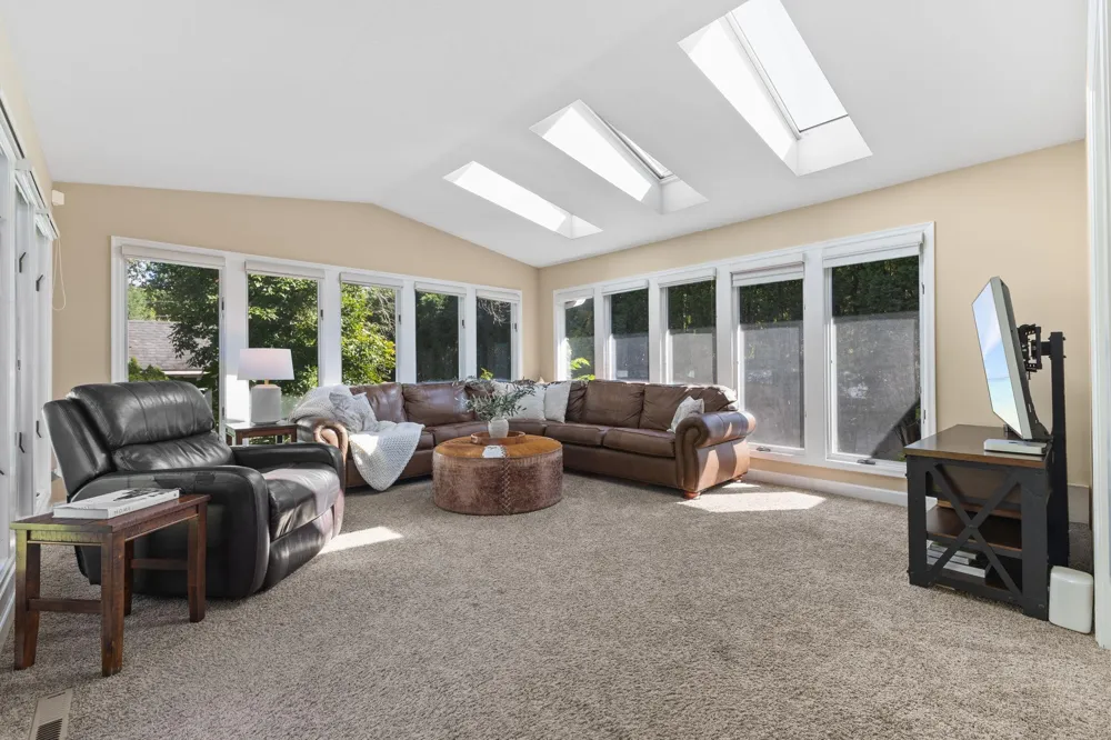 3990 Hazel Street White Bear Lake, MN 55110