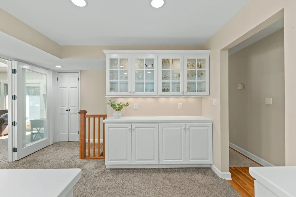 3990 Hazel Street White Bear Lake, MN 55110