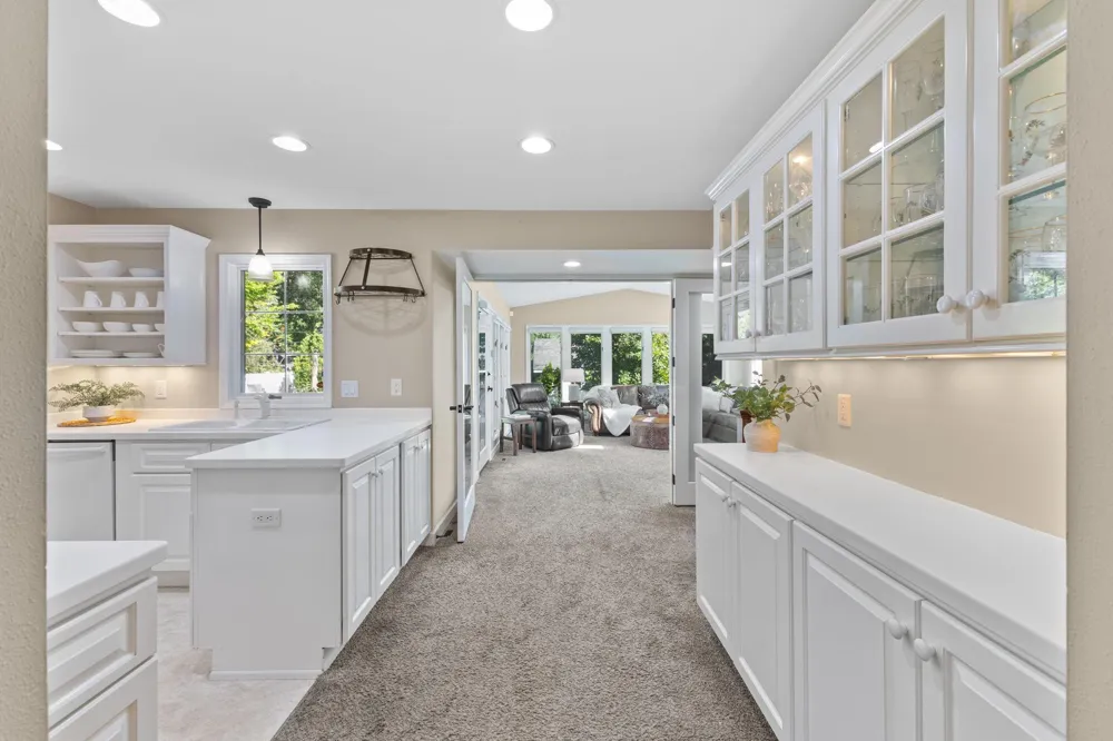 3990 Hazel Street White Bear Lake, MN 55110