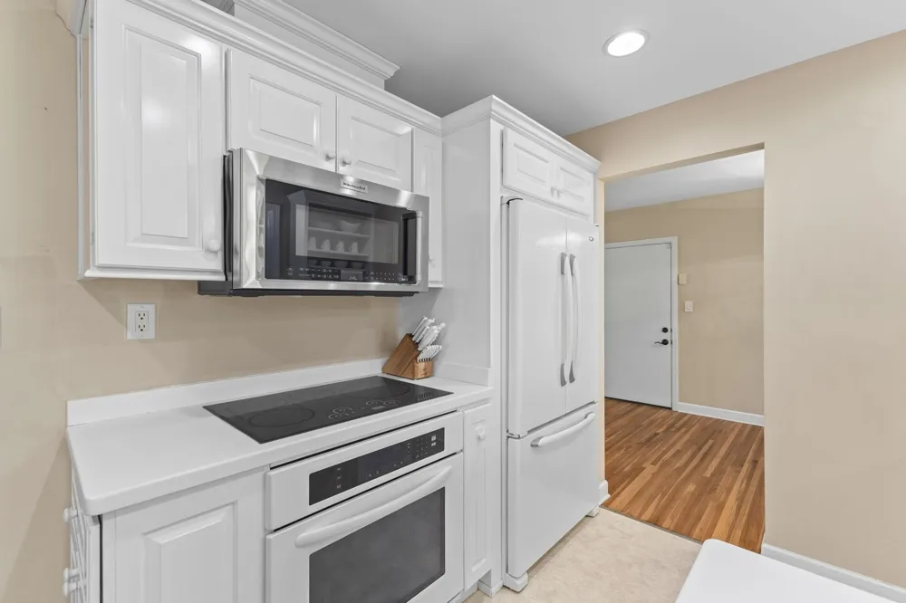 3990 Hazel Street White Bear Lake, MN 55110