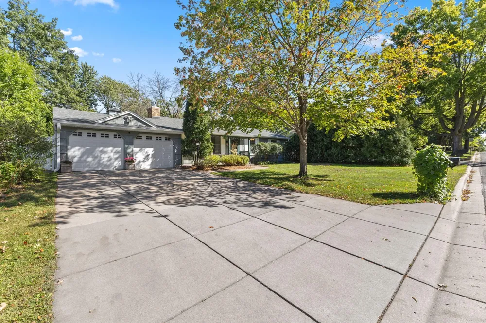 3990 Hazel Street White Bear Lake, MN 55110